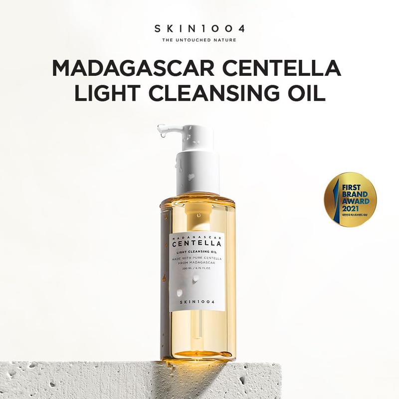 SKIN1004 Madagascar Centella Light Cleansing Oil 6.76 fl.oz, 200ml Gentle Lightweight Makeup Makeup Remover Waterproof Cleanser