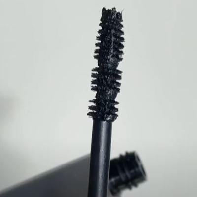 r.e.m. beauty flourishing volumizing mascara