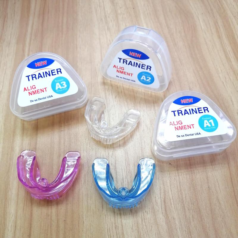 Silicone Mouth Guard, 1 Set 3 Stage Silicone Alignment Trainer Teeth Retainer, Teeth Straightening Tool for Men & Women