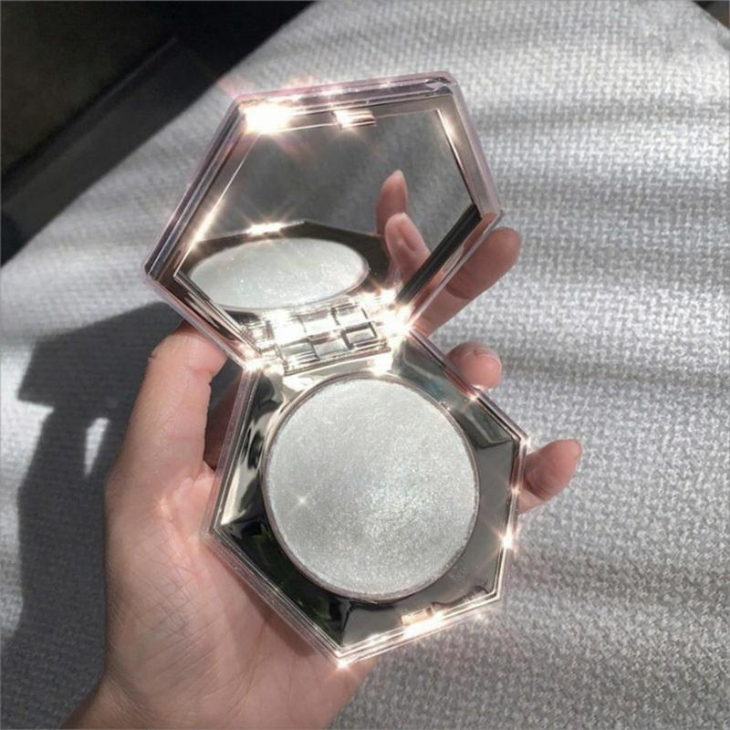 Pearl White Silver Face Highlighter Makeup Shimmer Glitter Diamond Sparkly Highlighters Makeup Palette Powder, Oil Control Flawless Makeup Setting Powder, Lightweight Face Powder Makeup & Finishing Powder, Lasting Matte Pressed Powder