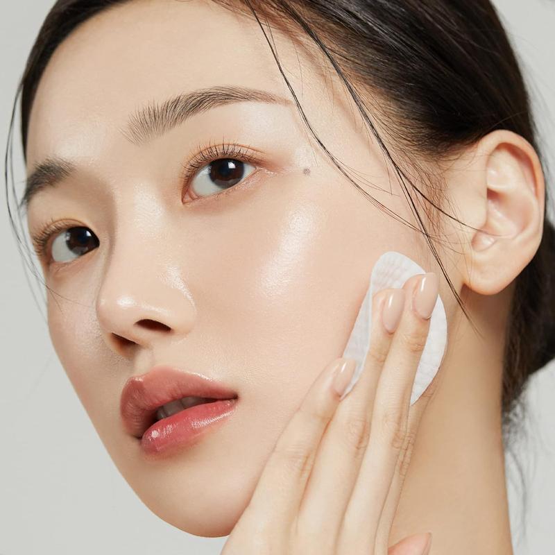 [Skin & Earth] Medicube Zero Pore Pads 2.0, Dual-Textured Exfoliating Pads for Smooth & Clear Skin, Korean Skincare, 70 Pads