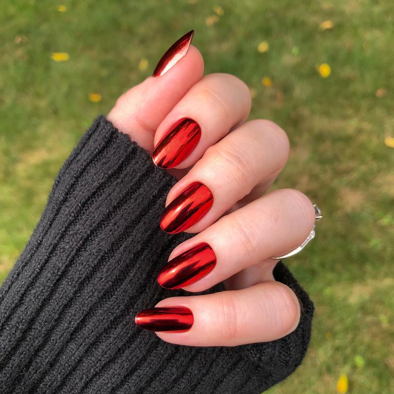 Vampire Chrome - Press-On nails | Medium | Oval