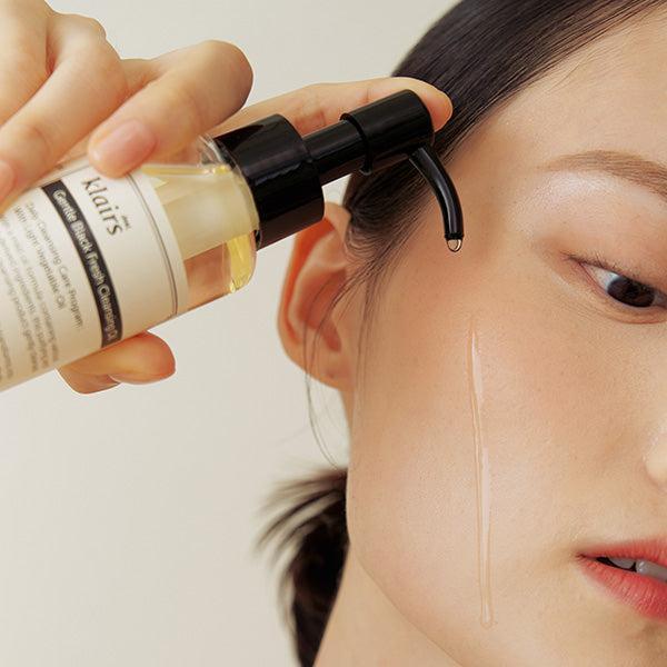 [Dear, Klairs Official Shop] Gentle Black Fresh Cleansing Oil - Composed of natural Vegan Black Bean, Black Sesame, Black Currant Seed oil for gentle, non-irritating cleanser for sensitive skin