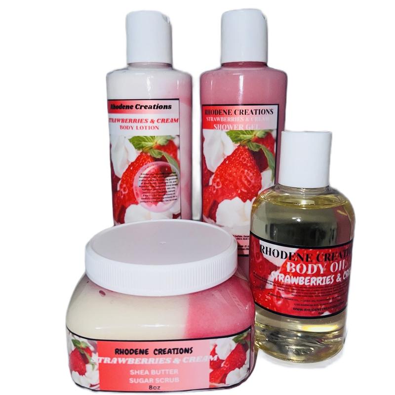 STRAWBERRIES AND CREAM SPA SET